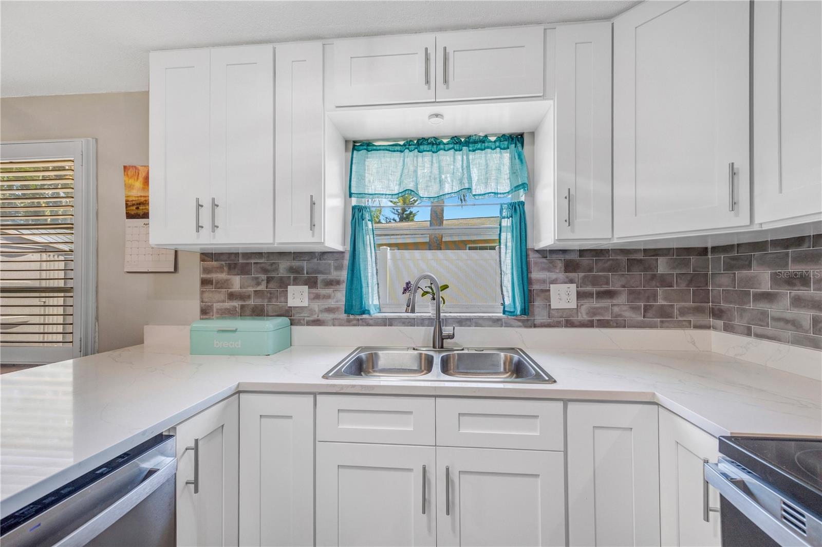 2155 EDYTHE DR, DUNEDIN, FL, 34698