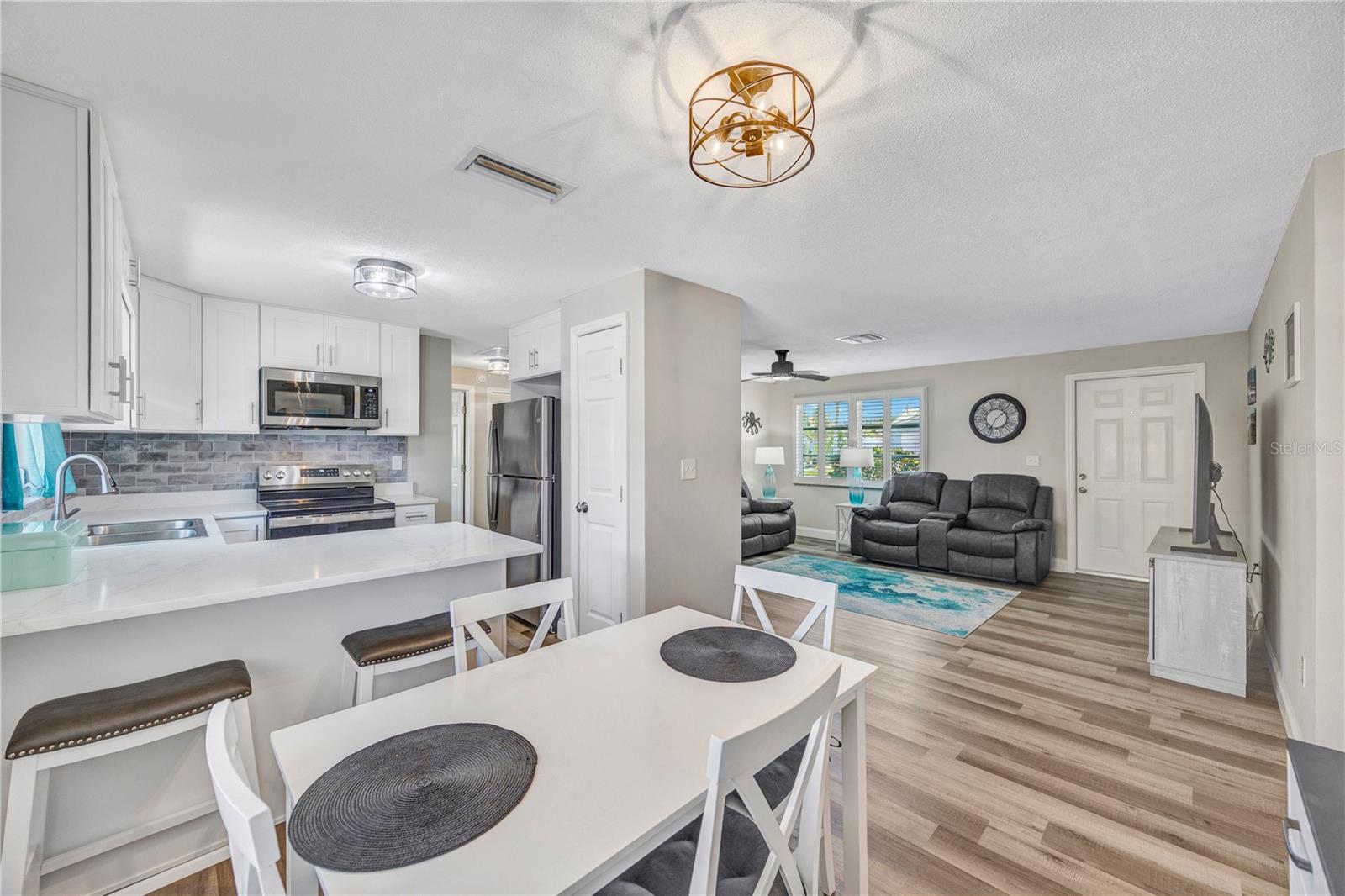 2155 EDYTHE DR, DUNEDIN, FL, 34698