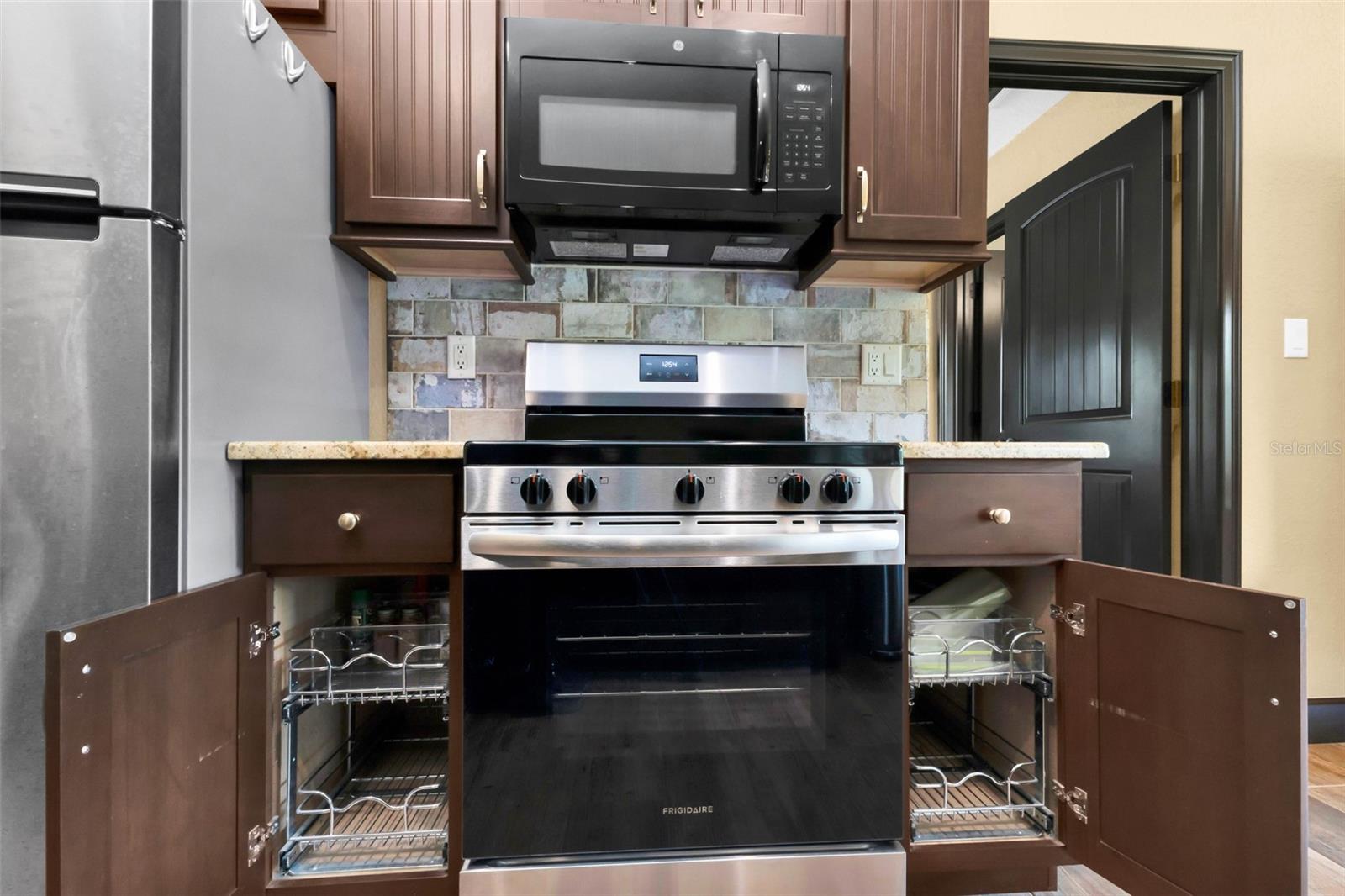 24549 TANGERINE AVE, PORT CHARLOTTE, FL, 33980