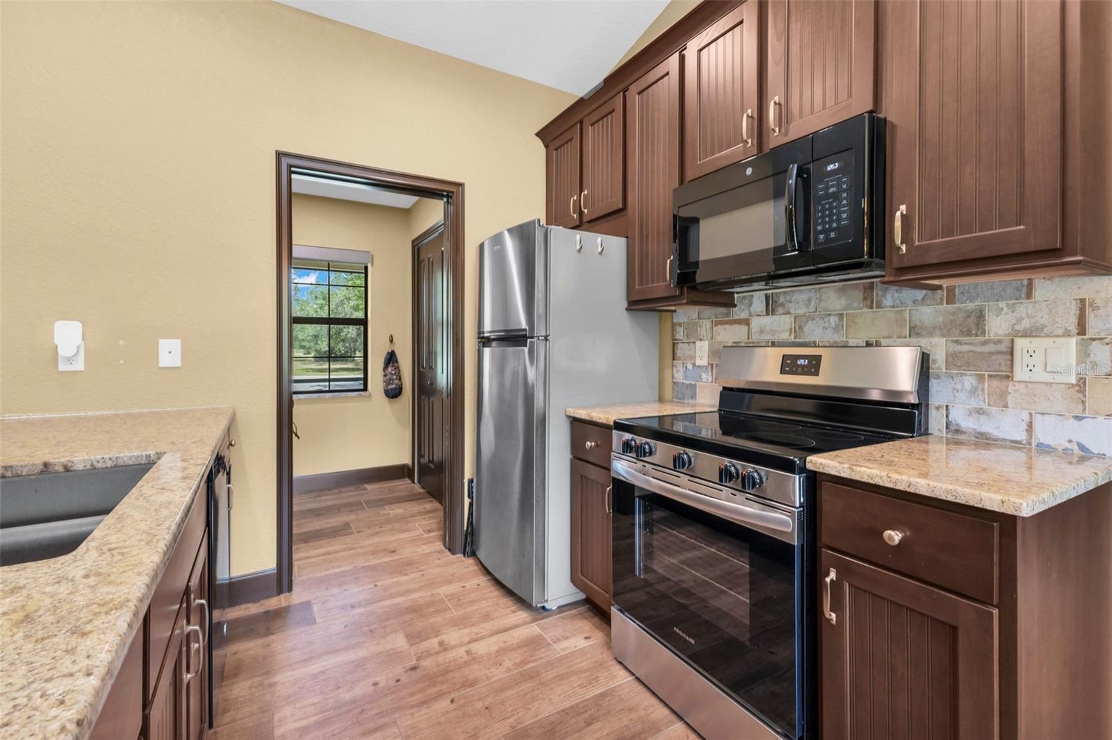 24549 TANGERINE AVE, PORT CHARLOTTE, FL, 33980