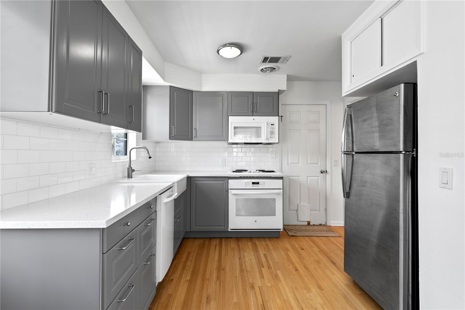 3140 PRESCOTT ST N, ST PETERSBURG, FL, 33713