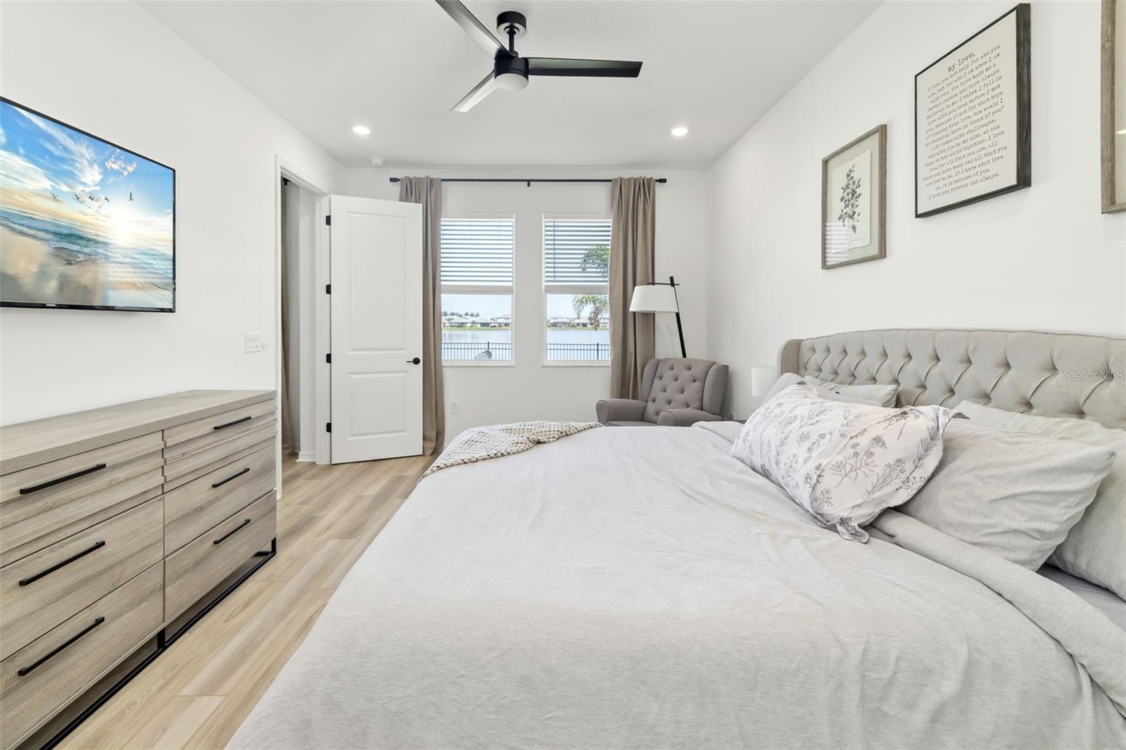 17237 SAVORY MIST CIR, BRADENTON, FL, 34211