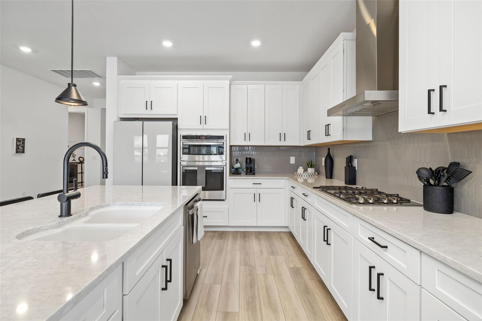 17237 SAVORY MIST CIR, BRADENTON, FL, 34211