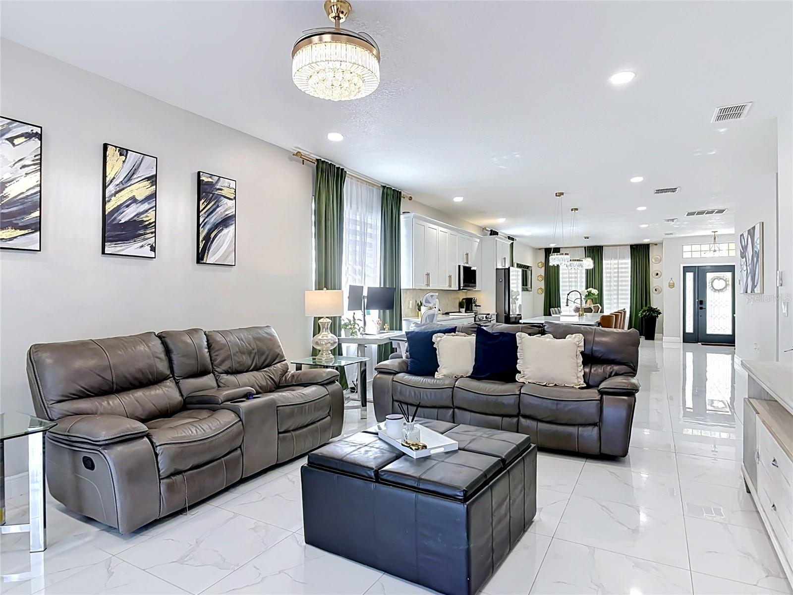 168 BRADWICK CIR, DEBARY, FL, 32713