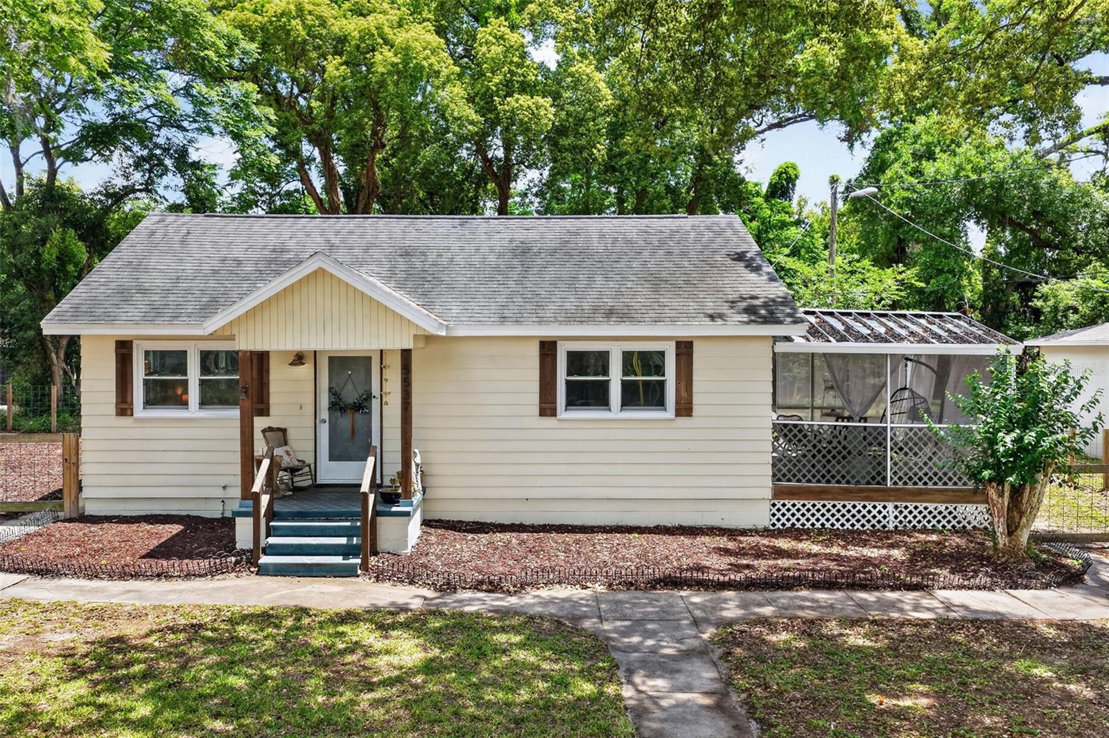 5537 LAKE ST, MOUNT DORA, FL, 32757