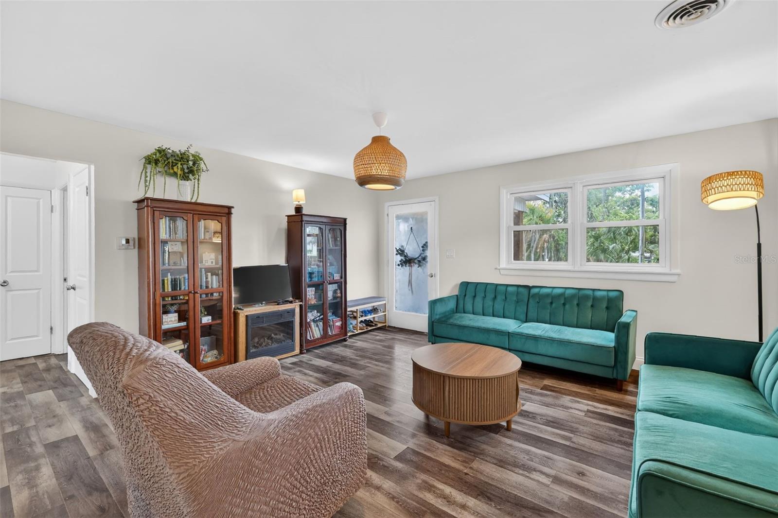 5537 LAKE ST, MOUNT DORA, FL, 32757
