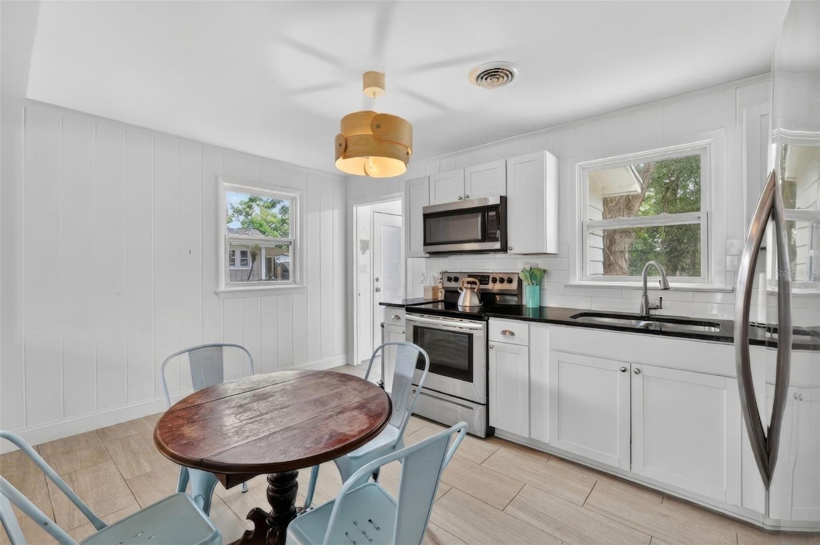 5537 LAKE ST, MOUNT DORA, FL, 32757