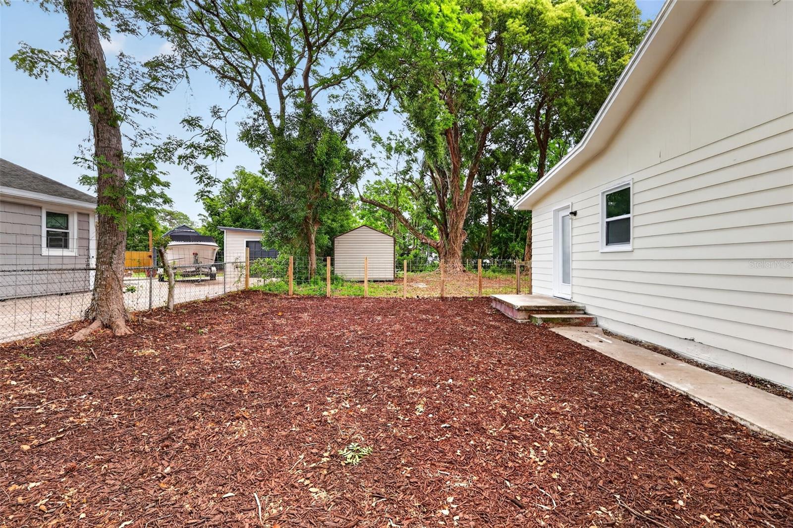 5537 LAKE ST, MOUNT DORA, FL, 32757