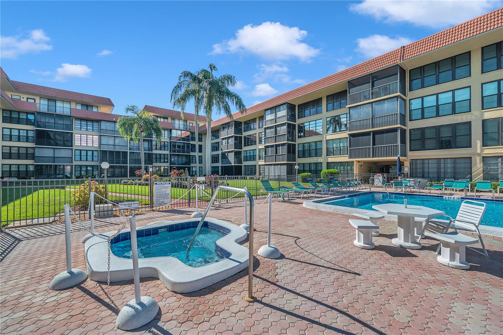 19701 GULF BLVD #417, INDIAN SHORES, FL, 33785