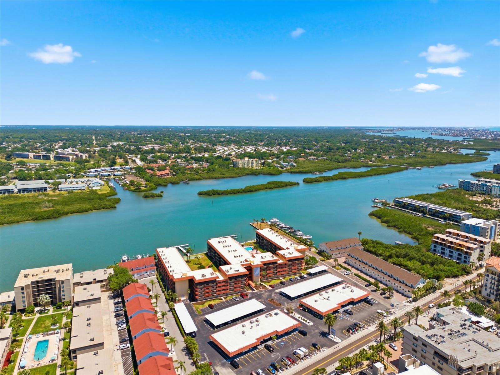 19701 GULF BLVD #417, INDIAN SHORES, FL, 33785
