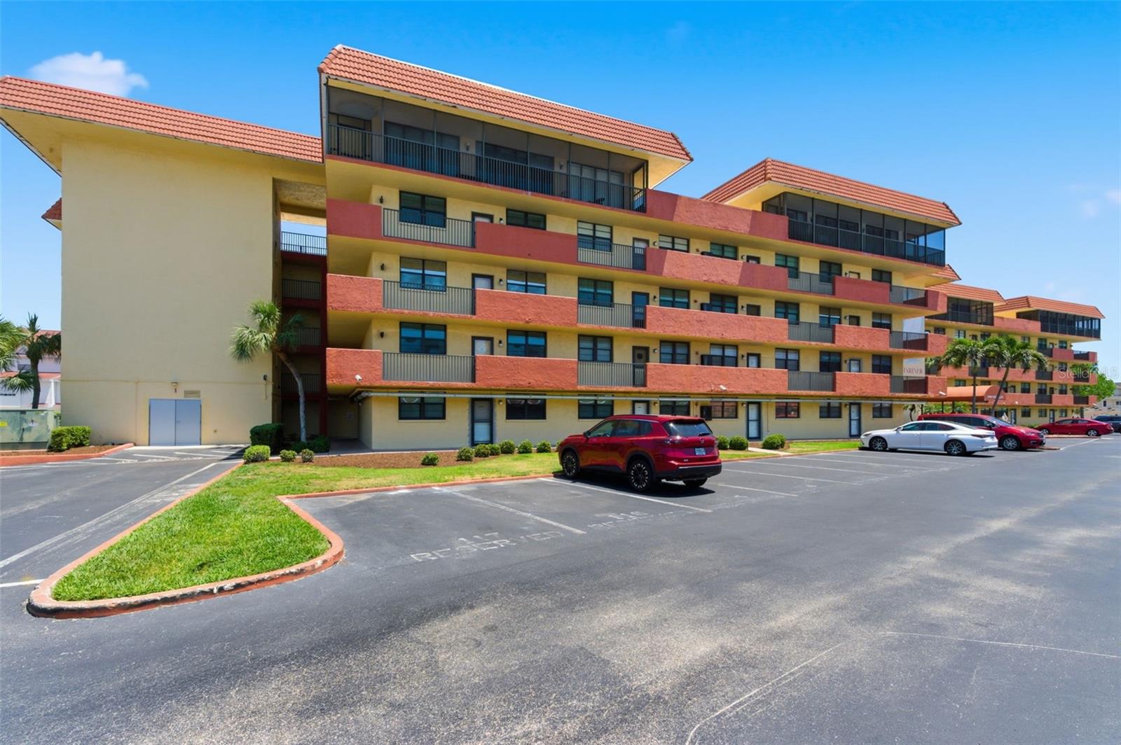 19701 GULF BLVD #417, INDIAN SHORES, FL, 33785