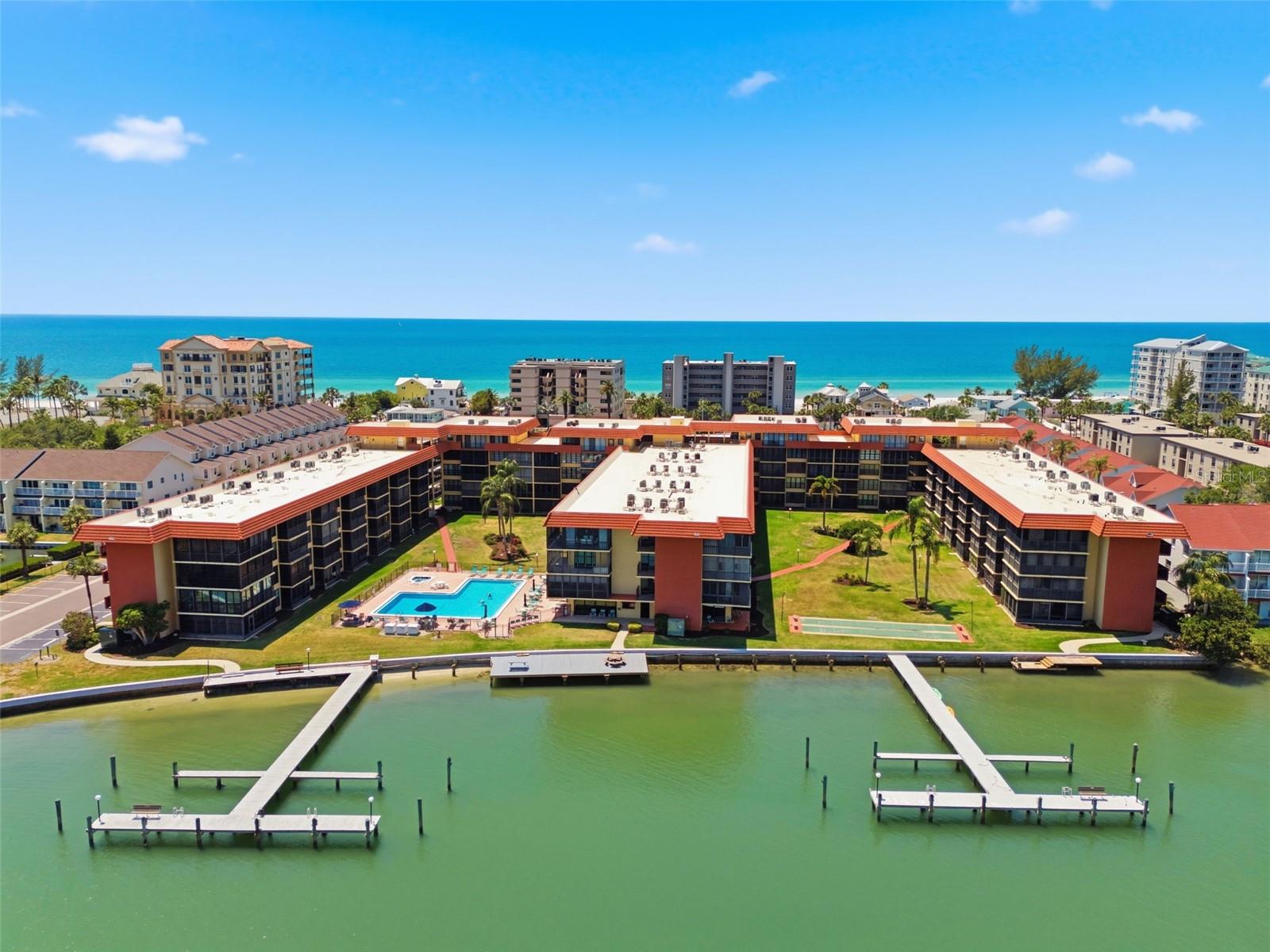 19701 GULF BLVD #417, INDIAN SHORES, FL, 33785
