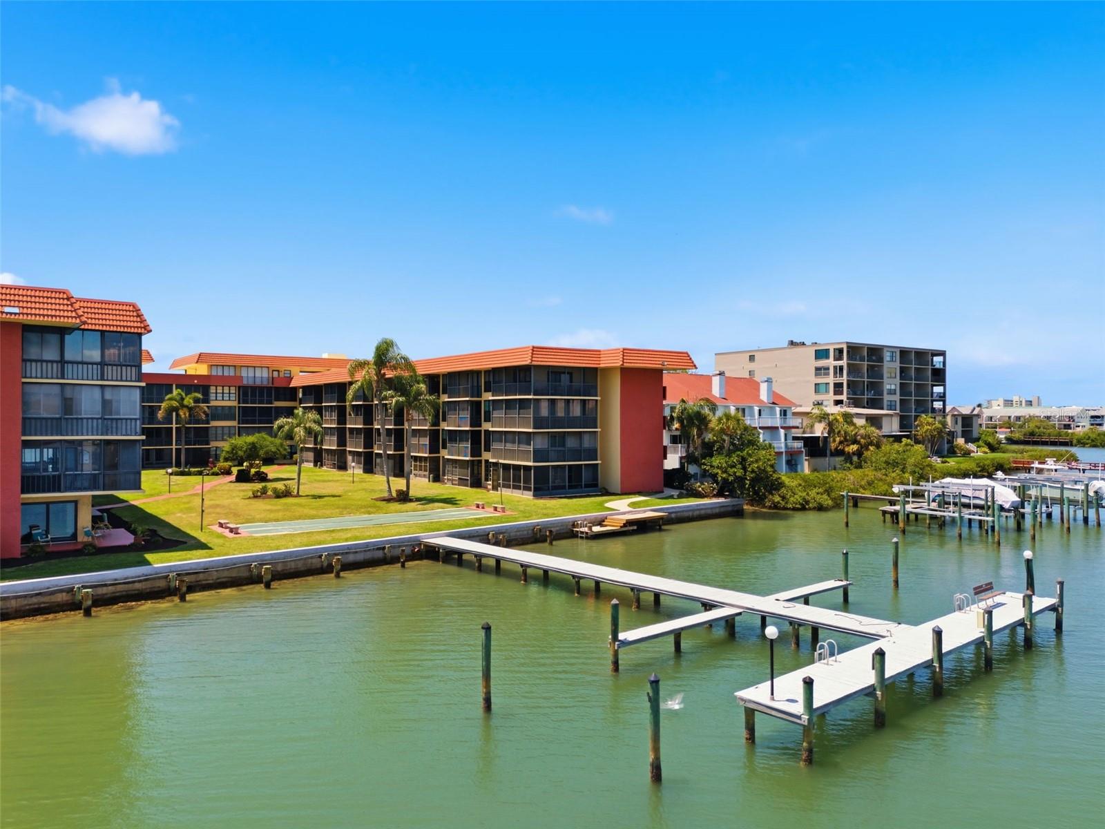 19701 GULF BLVD #417, INDIAN SHORES, FL, 33785