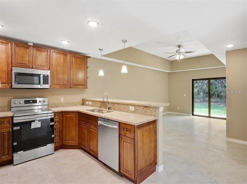 17121 THOMPSON AVE, PORT CHARLOTTE, FL, 33948