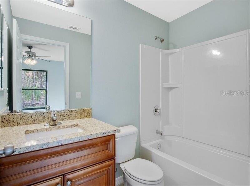 17121 THOMPSON AVE, PORT CHARLOTTE, FL, 33948
