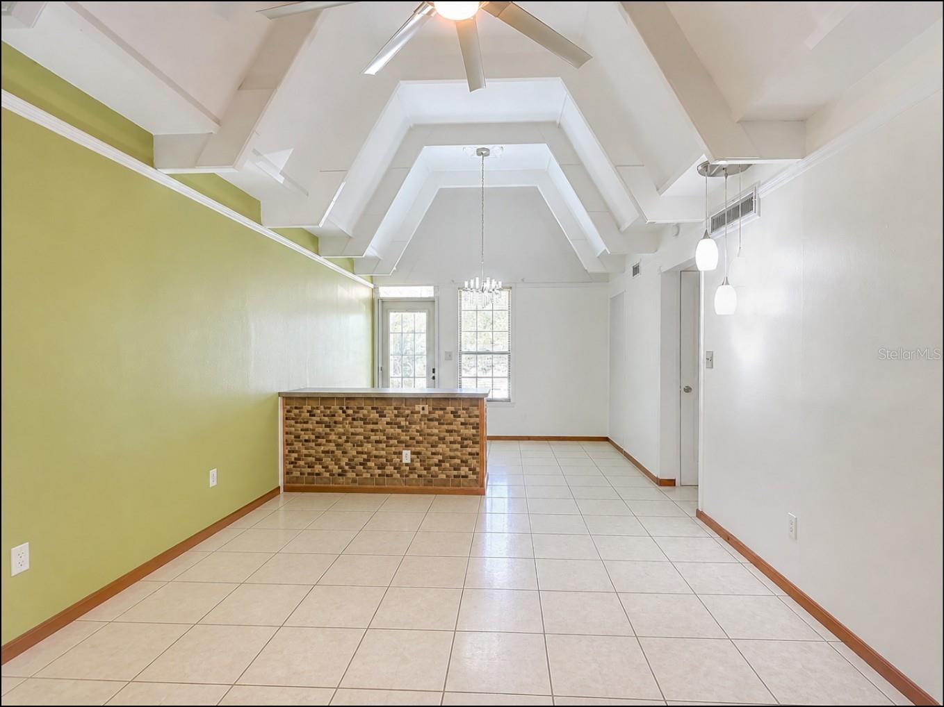 523 CLUB CIR, LAKE WALES, FL, 33898