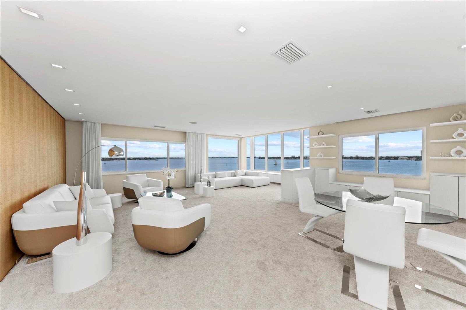 350 GOLDEN GATE PT #61, SARASOTA, FL, 34236