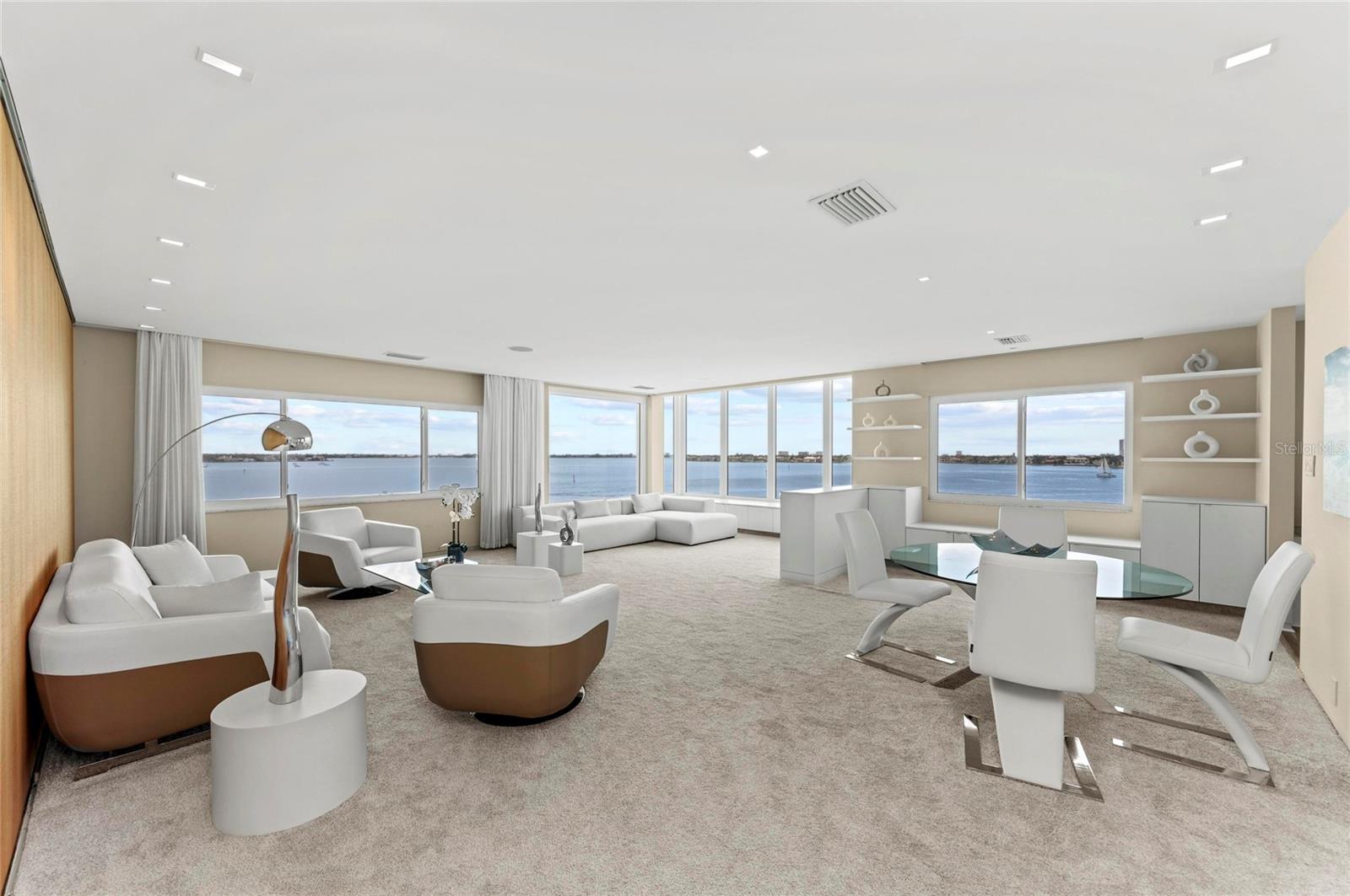 350 GOLDEN GATE PT #61, SARASOTA, FL, 34236