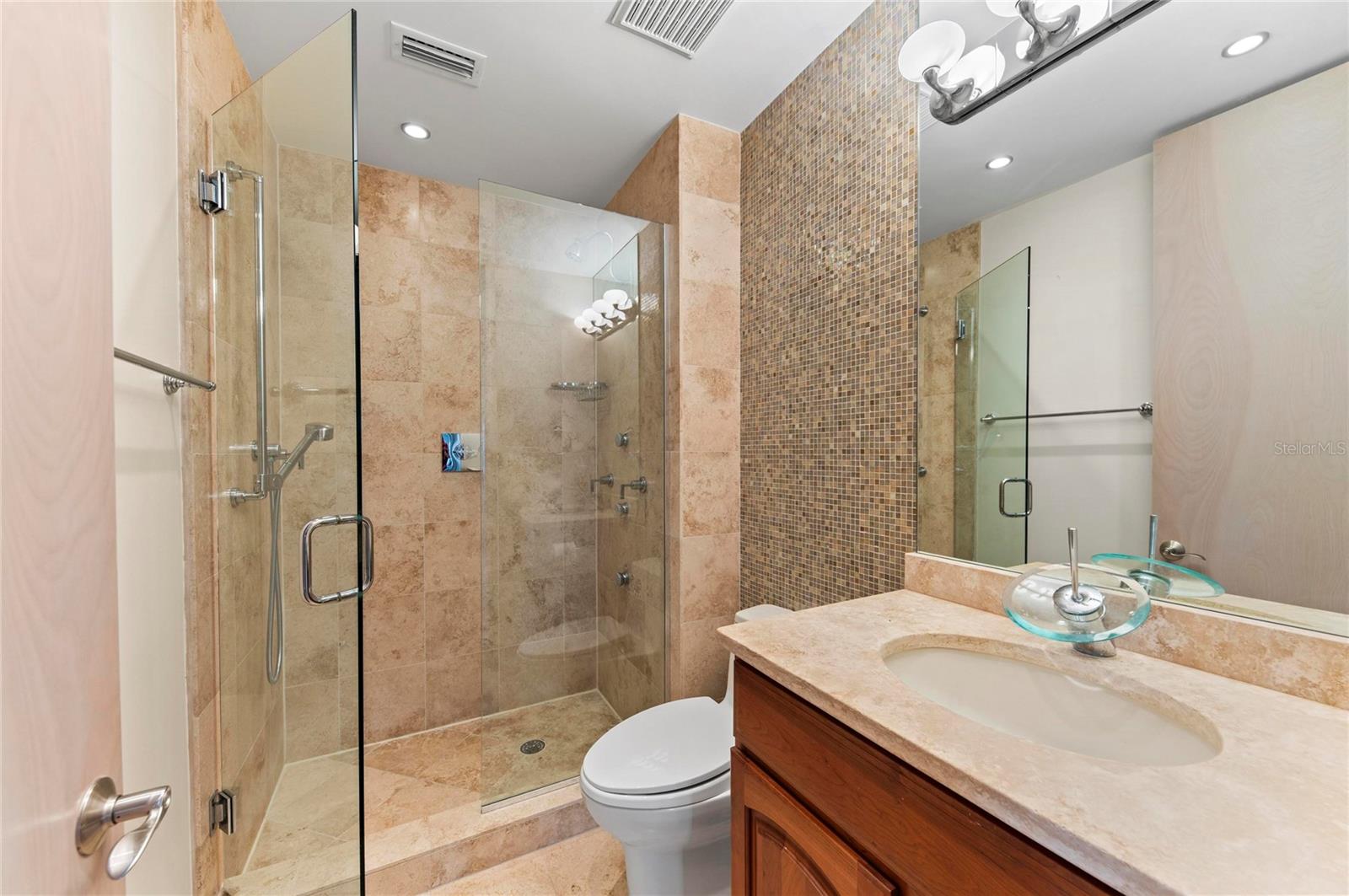 350 GOLDEN GATE PT #61, SARASOTA, FL, 34236