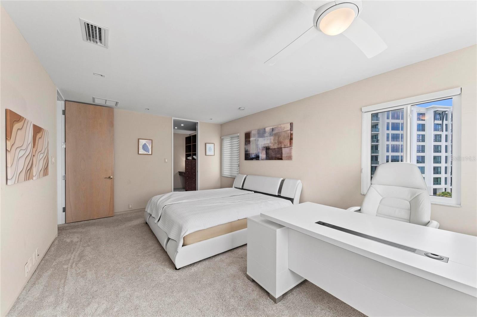 350 GOLDEN GATE PT #61, SARASOTA, FL, 34236
