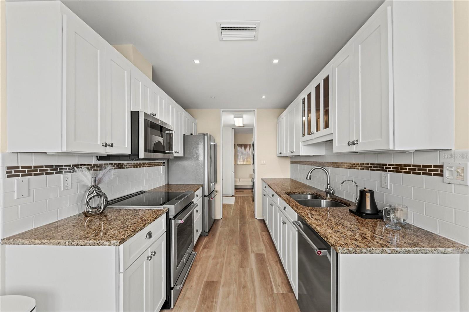 350 GOLDEN GATE PT #61, SARASOTA, FL, 34236