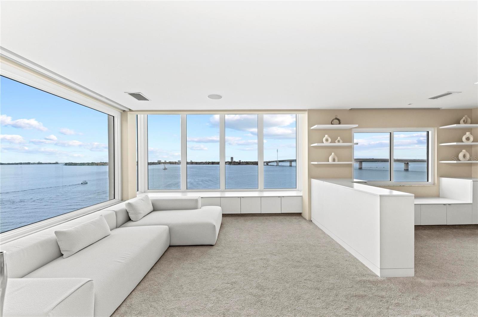 350 GOLDEN GATE PT #61, SARASOTA, FL, 34236