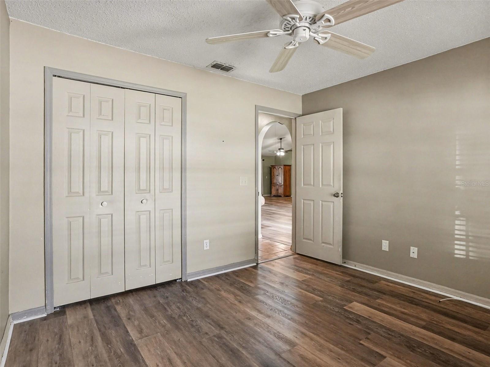 1126 LITTLE CREEK RD, ORLANDO, FL, 32825