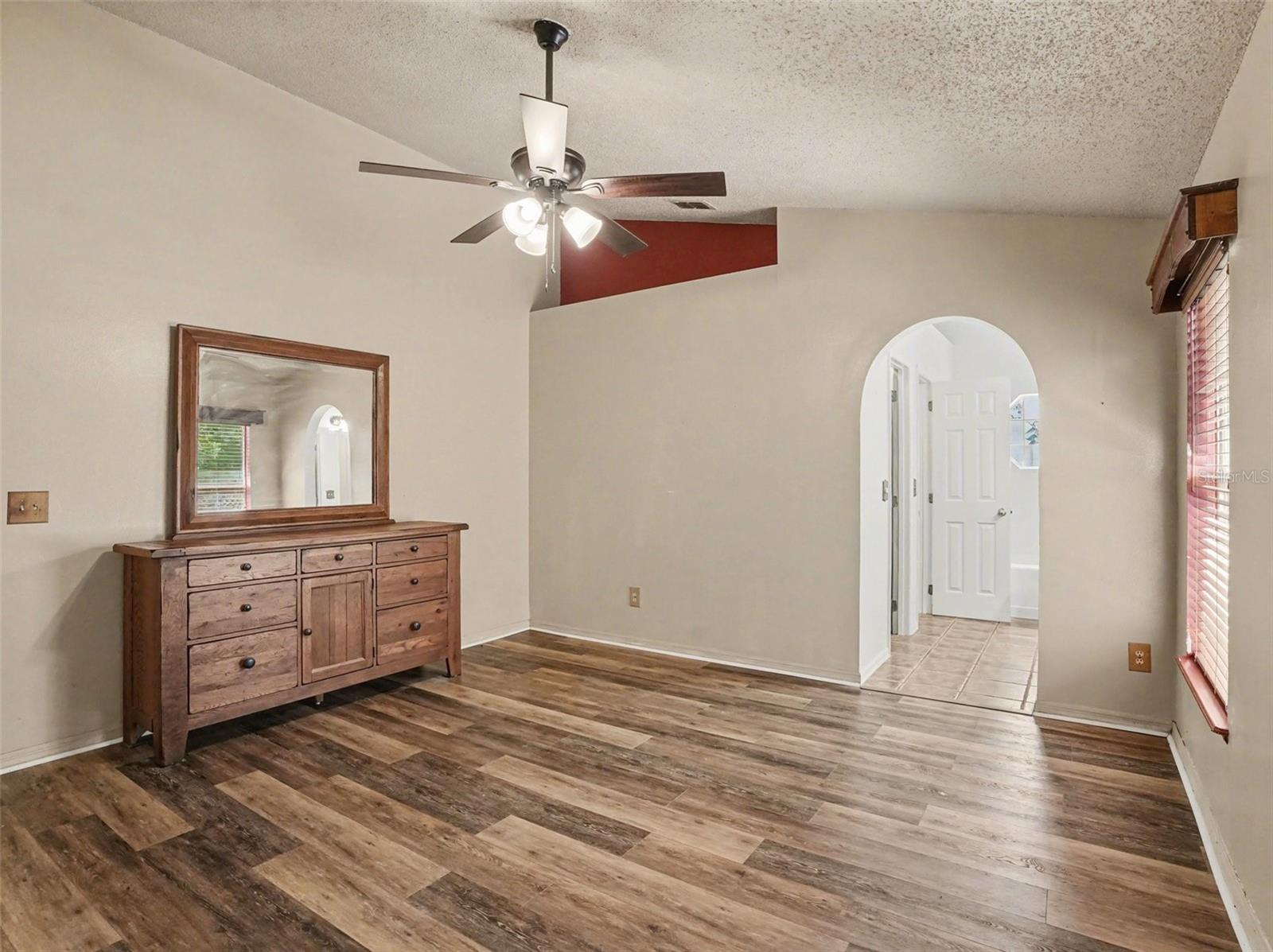 1126 LITTLE CREEK RD, ORLANDO, FL, 32825