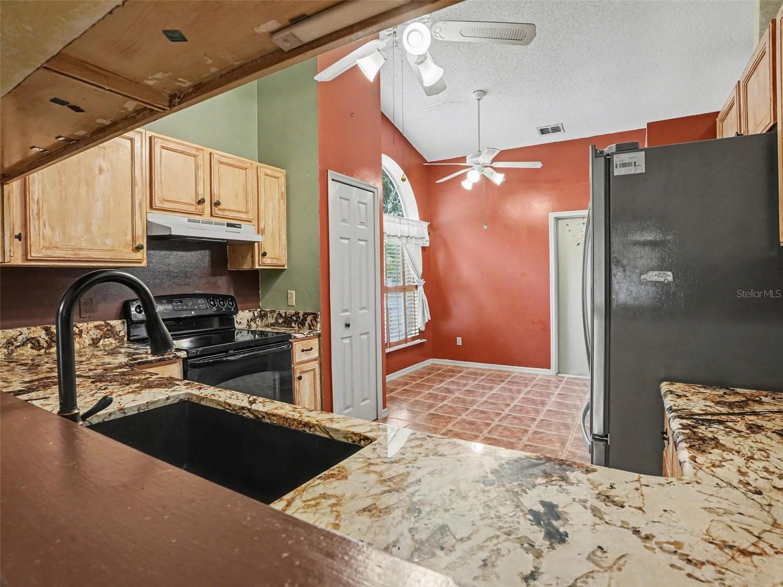 1126 LITTLE CREEK RD, ORLANDO, FL, 32825