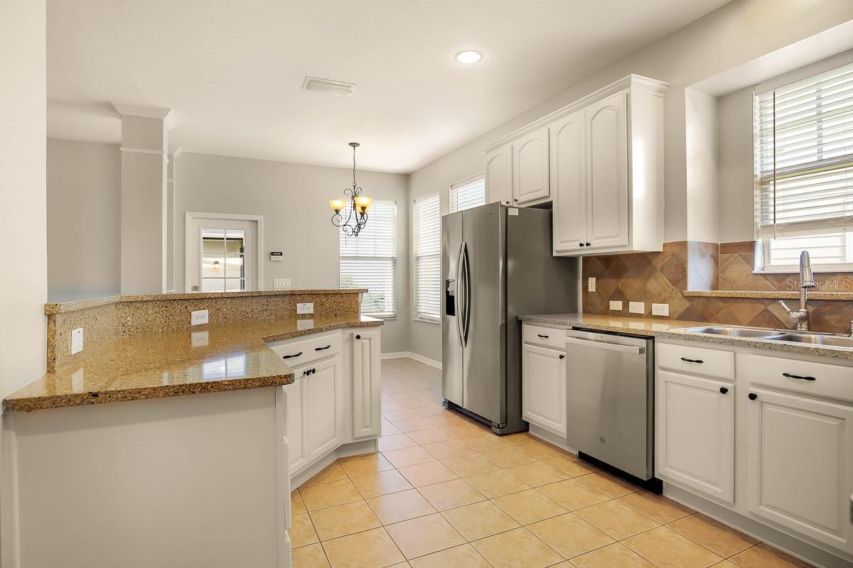 6112 PARKSET DR, LITHIA, FL, 33547
