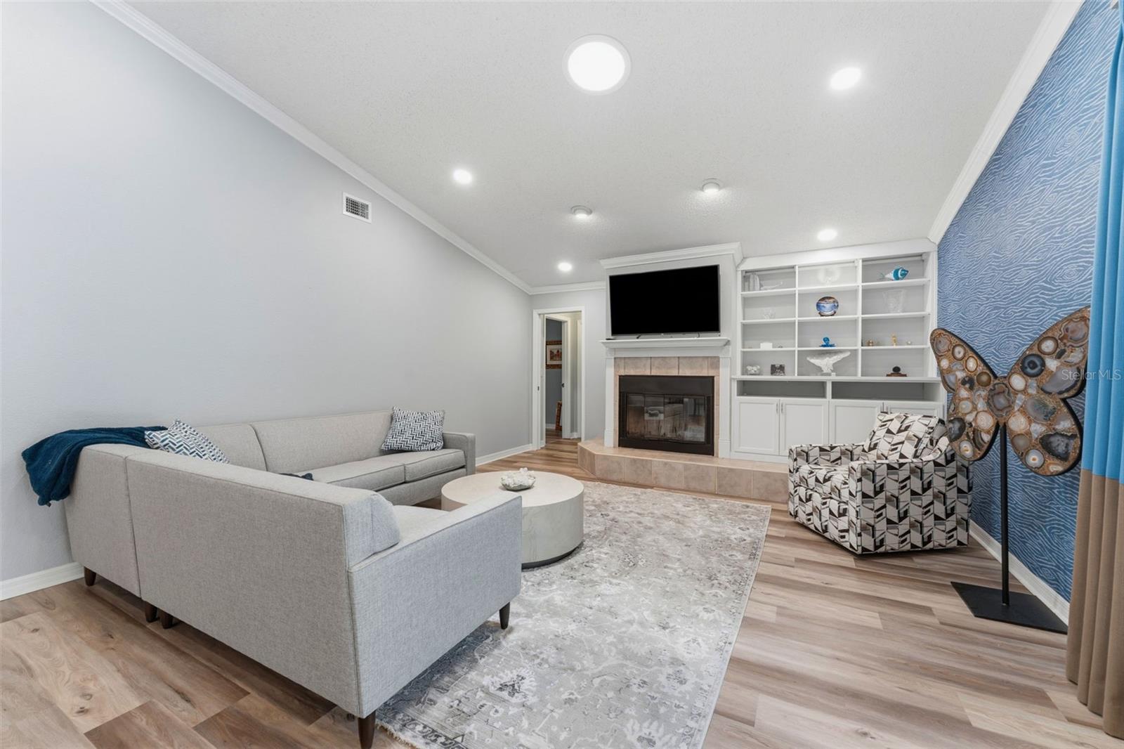 3285 TARPON WOODS BLVD, PALM HARBOR, FL, 34685