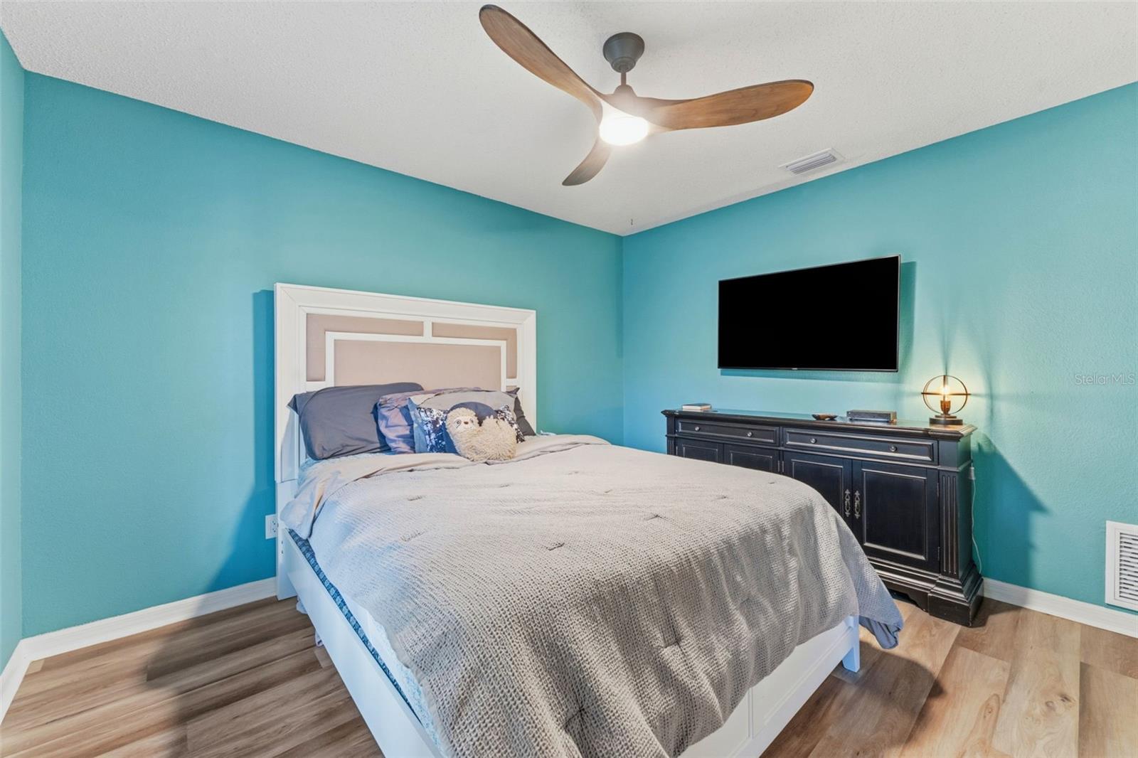 3285 TARPON WOODS BLVD, PALM HARBOR, FL, 34685