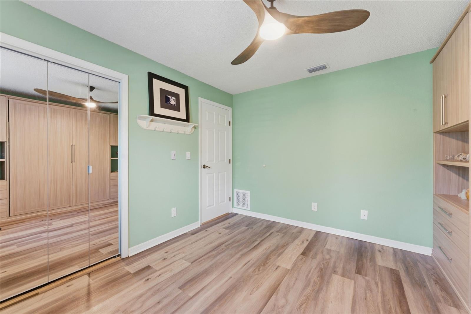 3285 TARPON WOODS BLVD, PALM HARBOR, FL, 34685