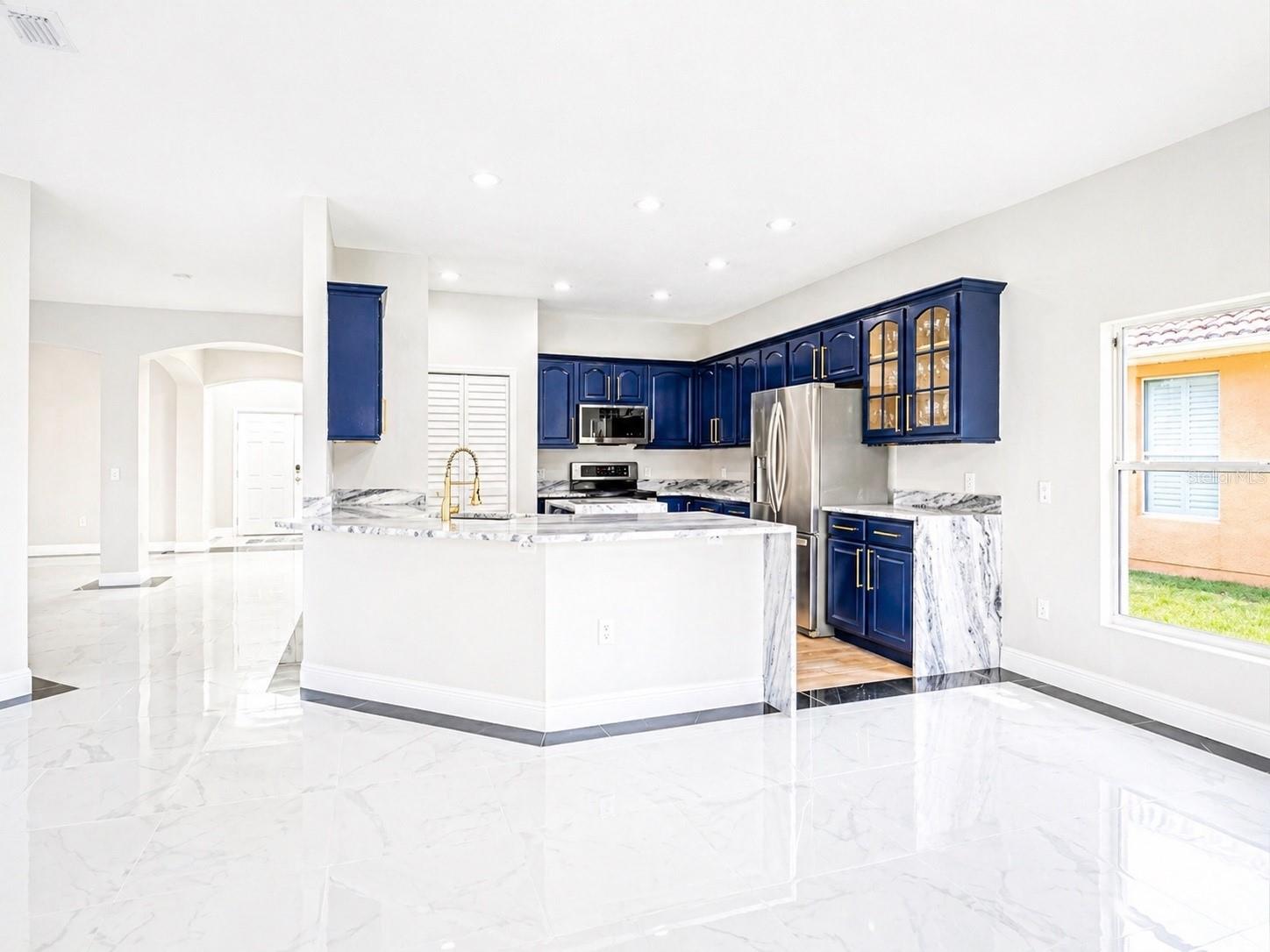 3747 EAGLE ISLE CIR, KISSIMMEE, FL, 34746