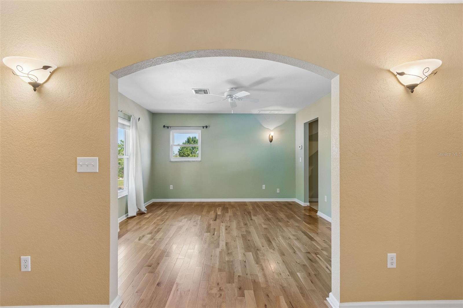 2863 60TH WAY N, ST PETERSBURG, FL, 33710