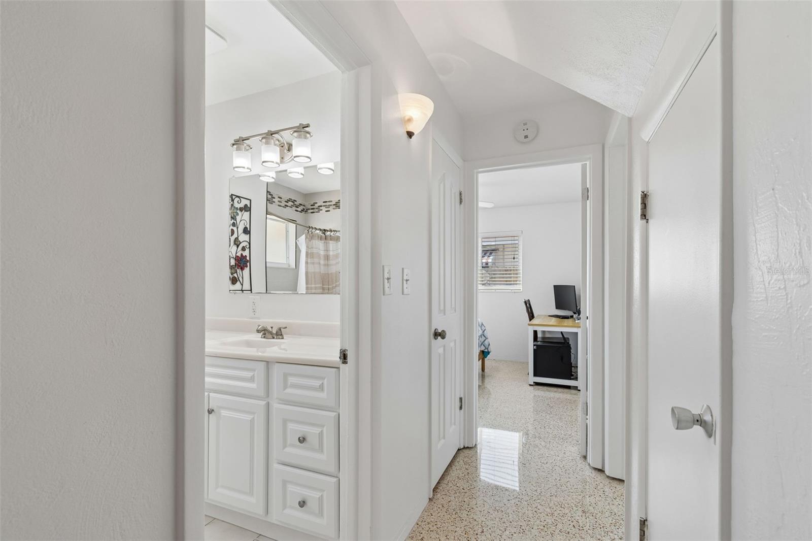 2863 60TH WAY N, ST PETERSBURG, FL, 33710