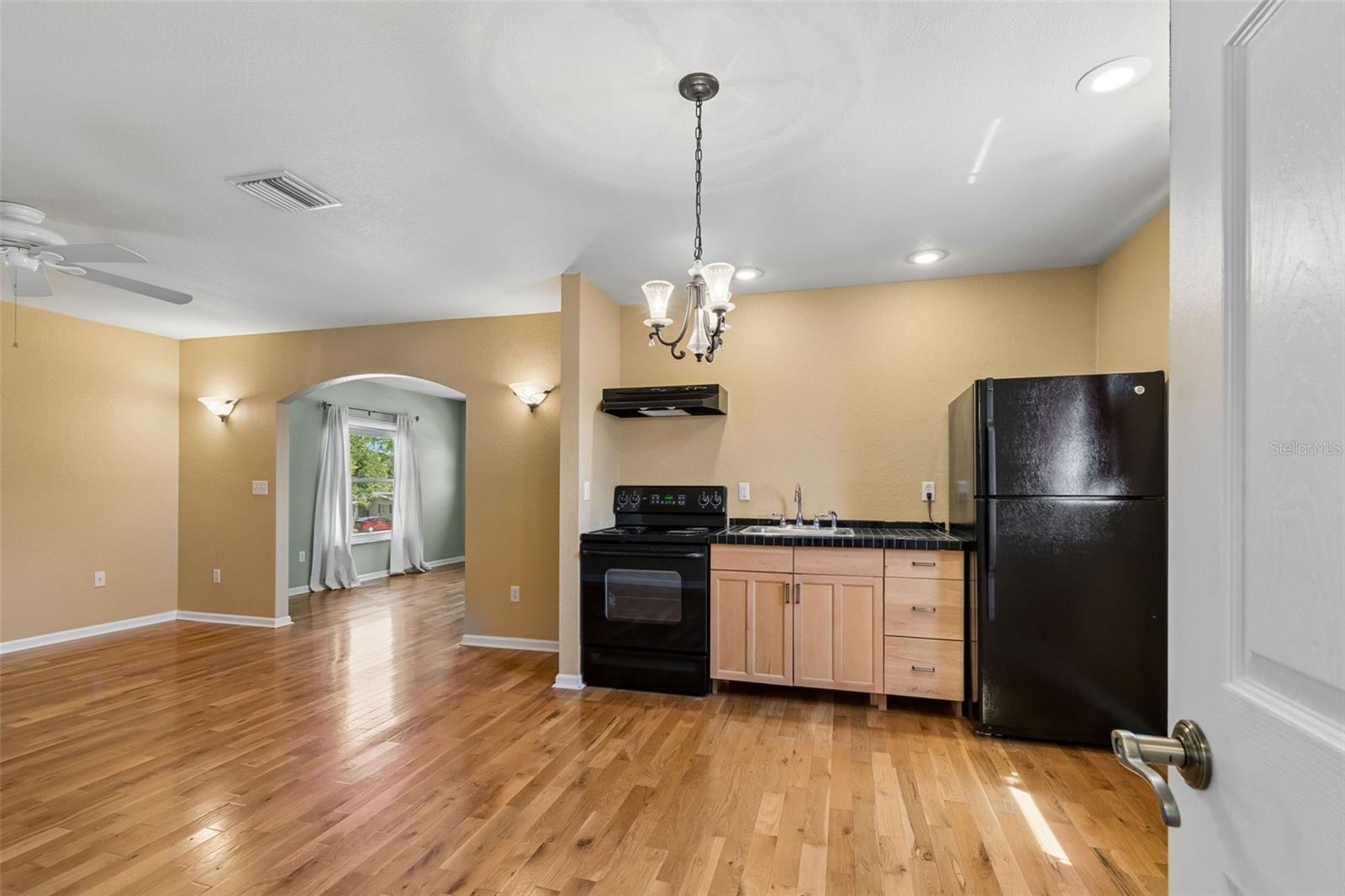 2863 60TH WAY N, ST PETERSBURG, FL, 33710