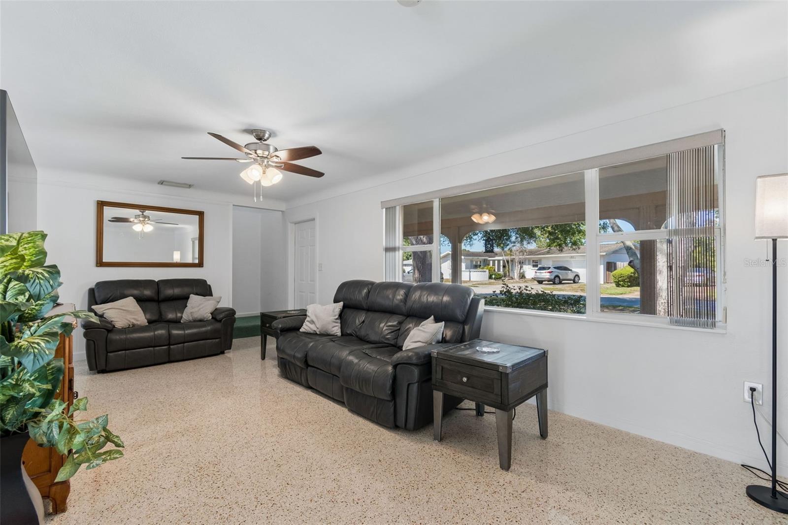 2863 60TH WAY N, ST PETERSBURG, FL, 33710