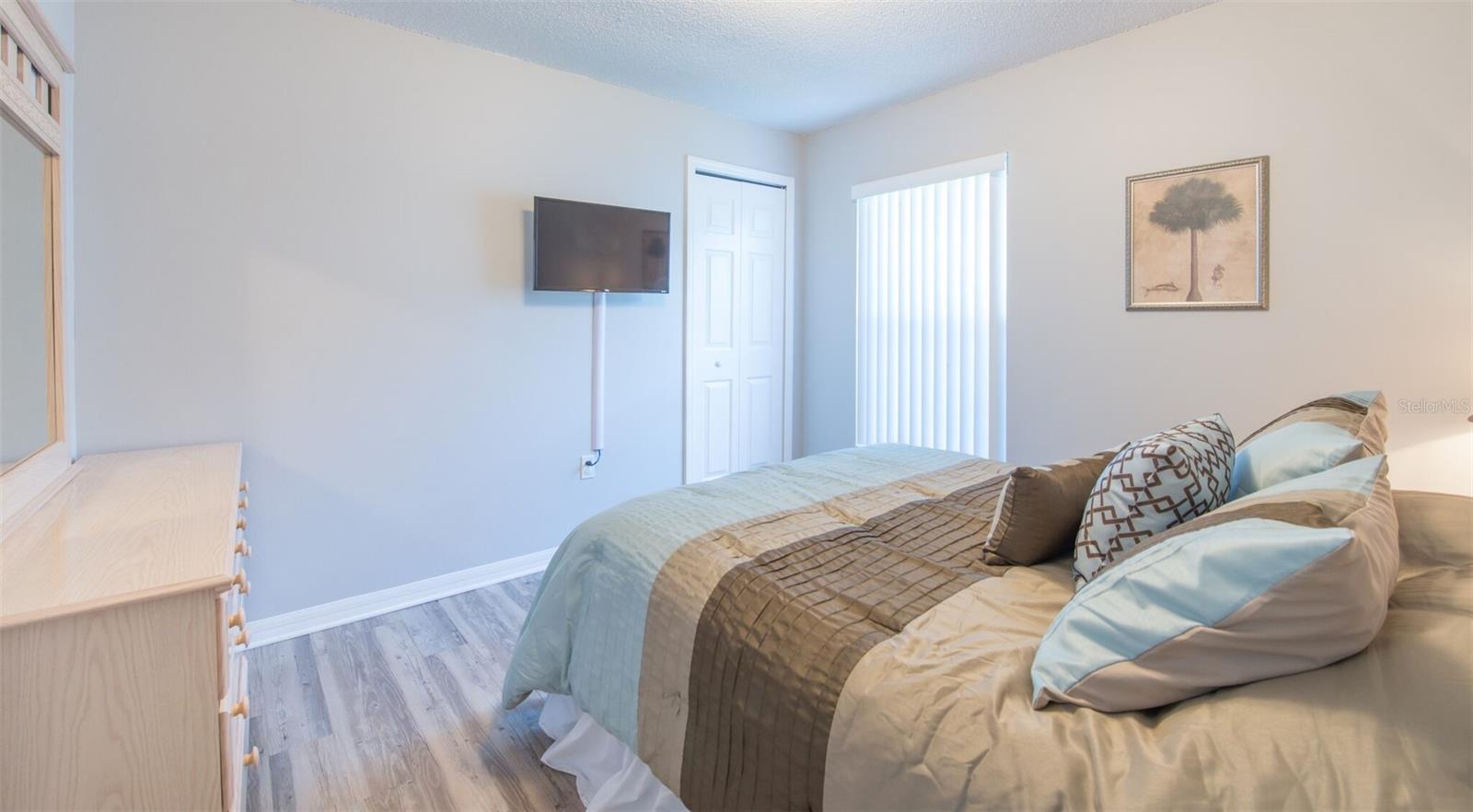 211 AYLESBURY LN, DAVENPORT, FL, 33837