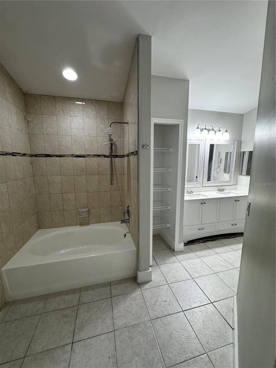 1645 17TH ST SW, NAPLES, FL, 34117