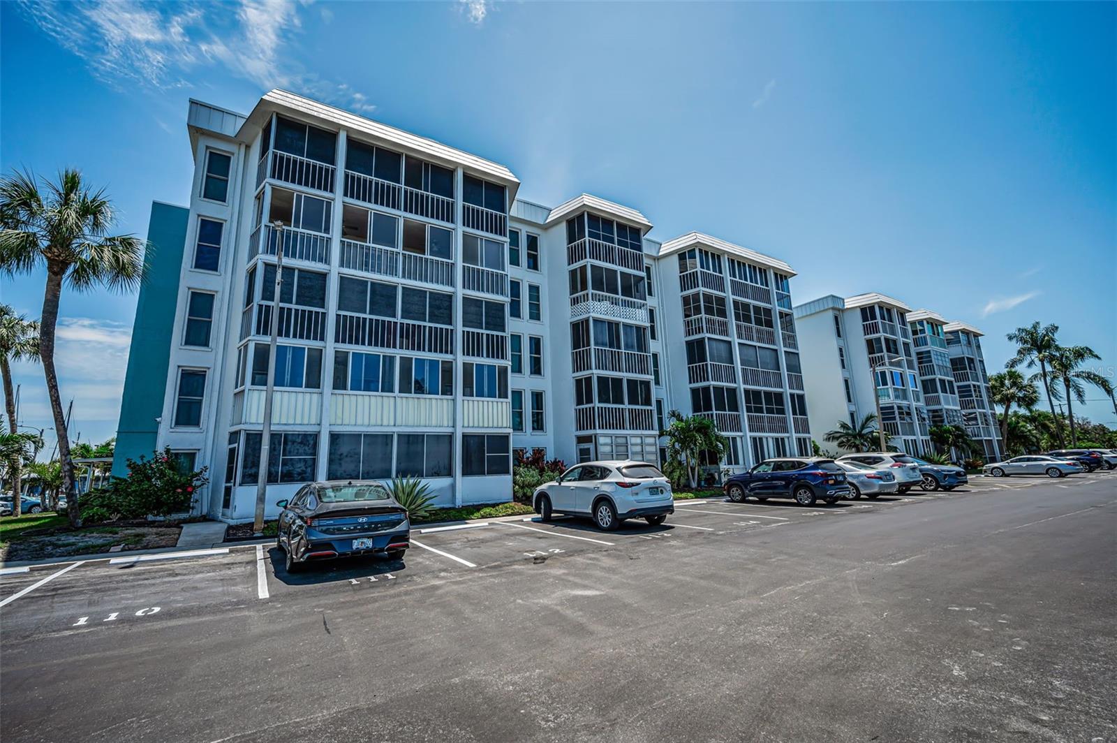4908 38TH WAY S #204, ST PETERSBURG, FL, 33711