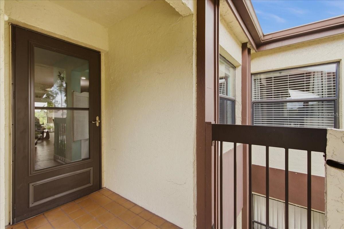 6111 LAKE POINTE DR #202, ORLANDO, FL, 32822