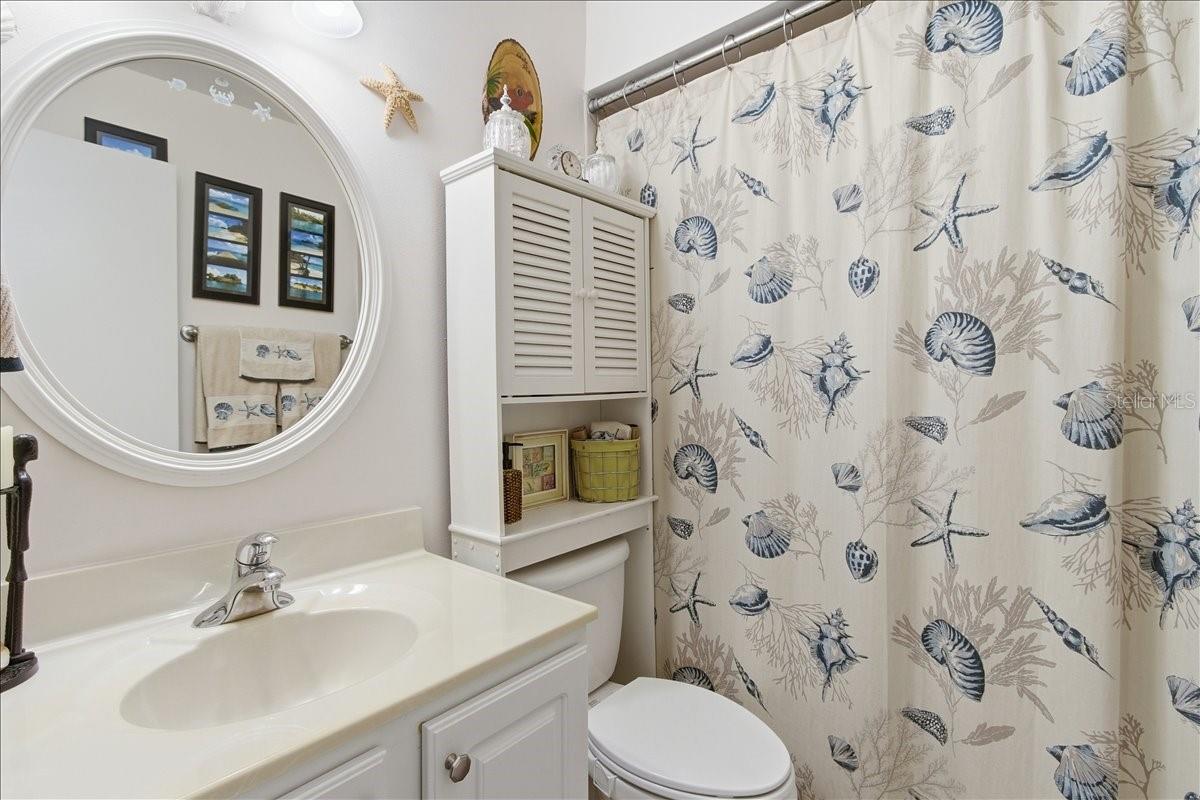 6111 LAKE POINTE DR #202, ORLANDO, FL, 32822