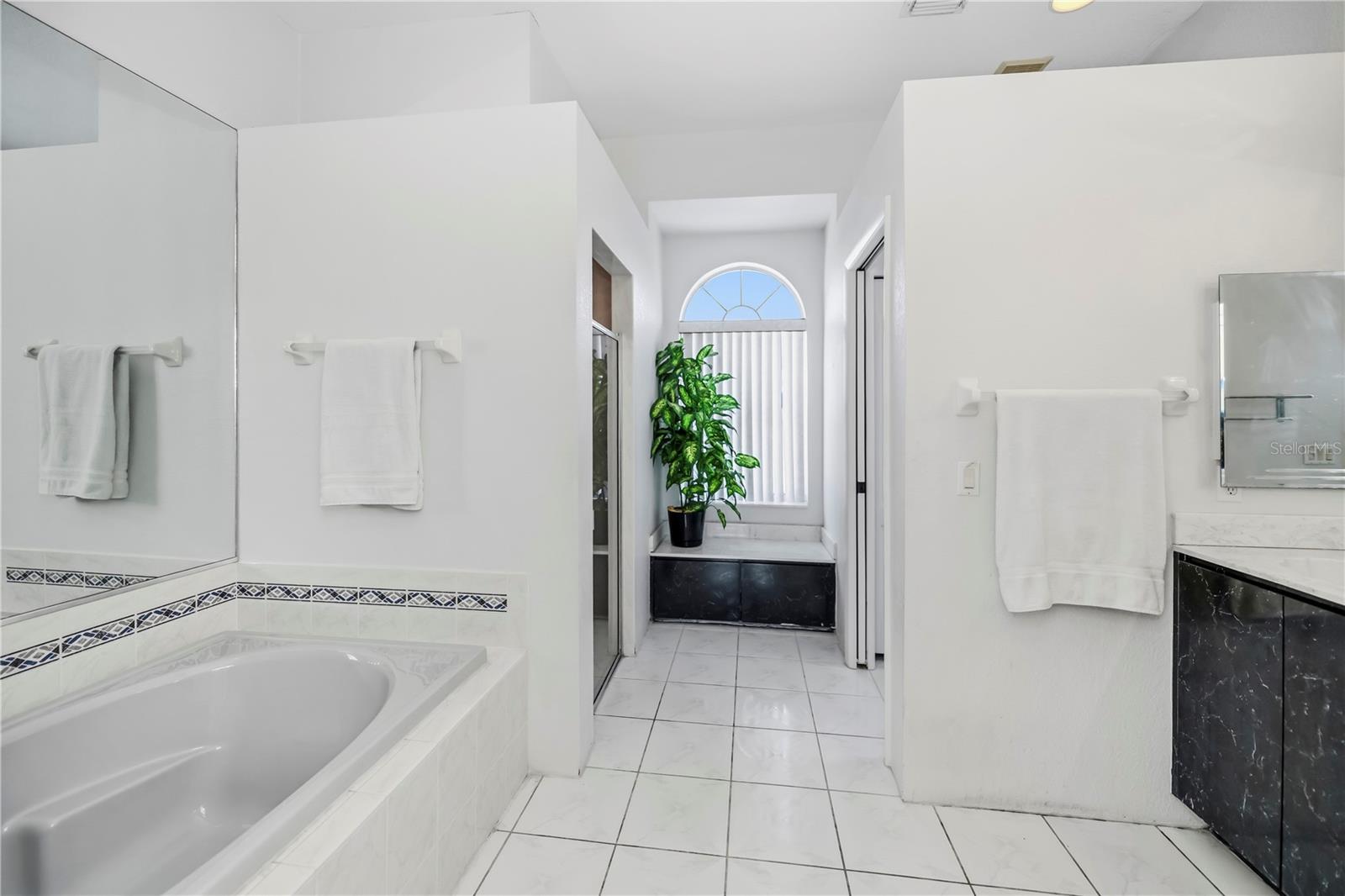 15400 ALCOVE CIR, PORT CHARLOTTE, FL, 33981
