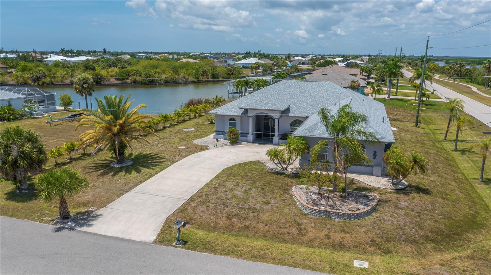 15400 ALCOVE CIR, PORT CHARLOTTE, FL, 33981