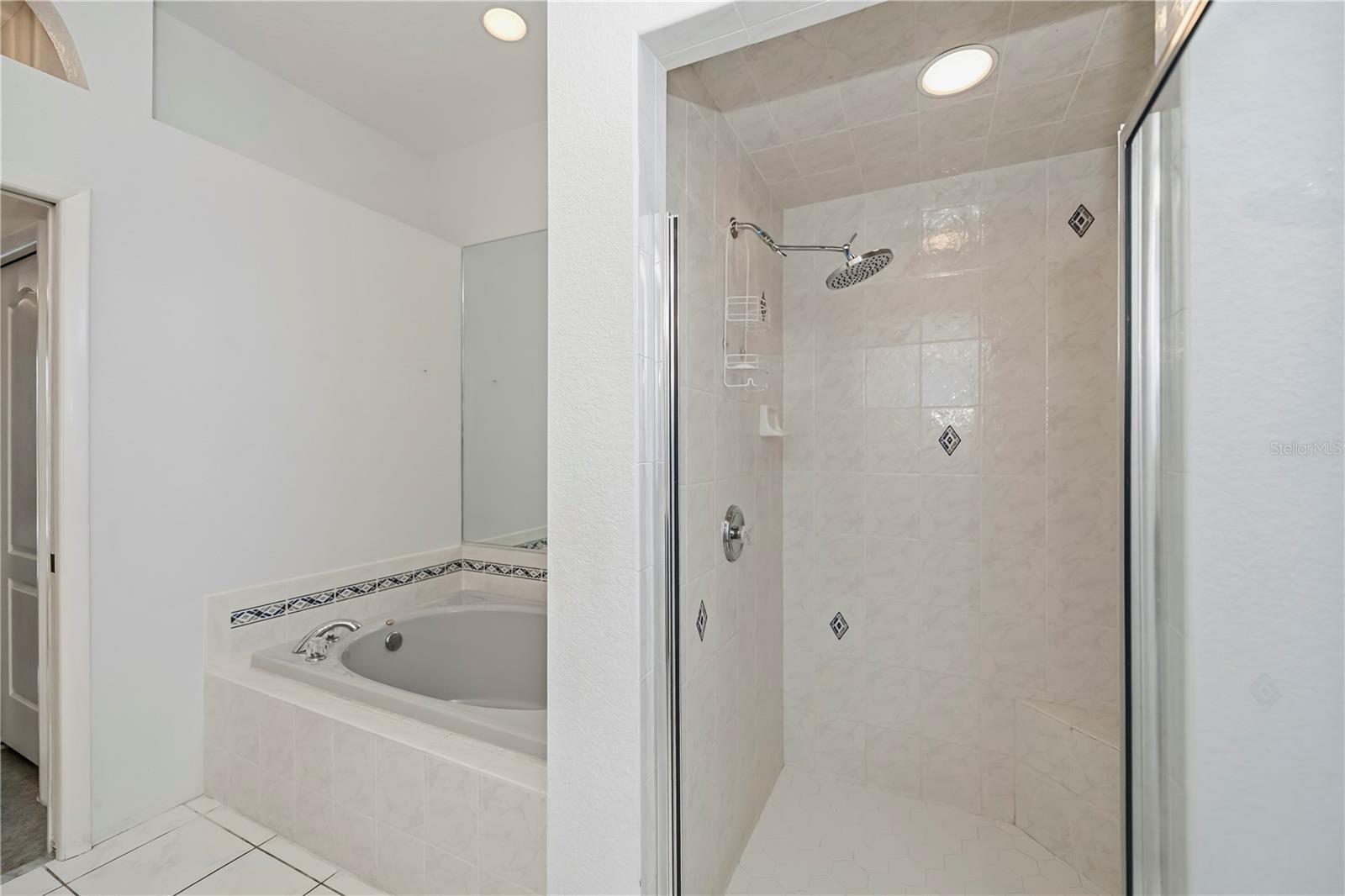15400 ALCOVE CIR, PORT CHARLOTTE, FL, 33981