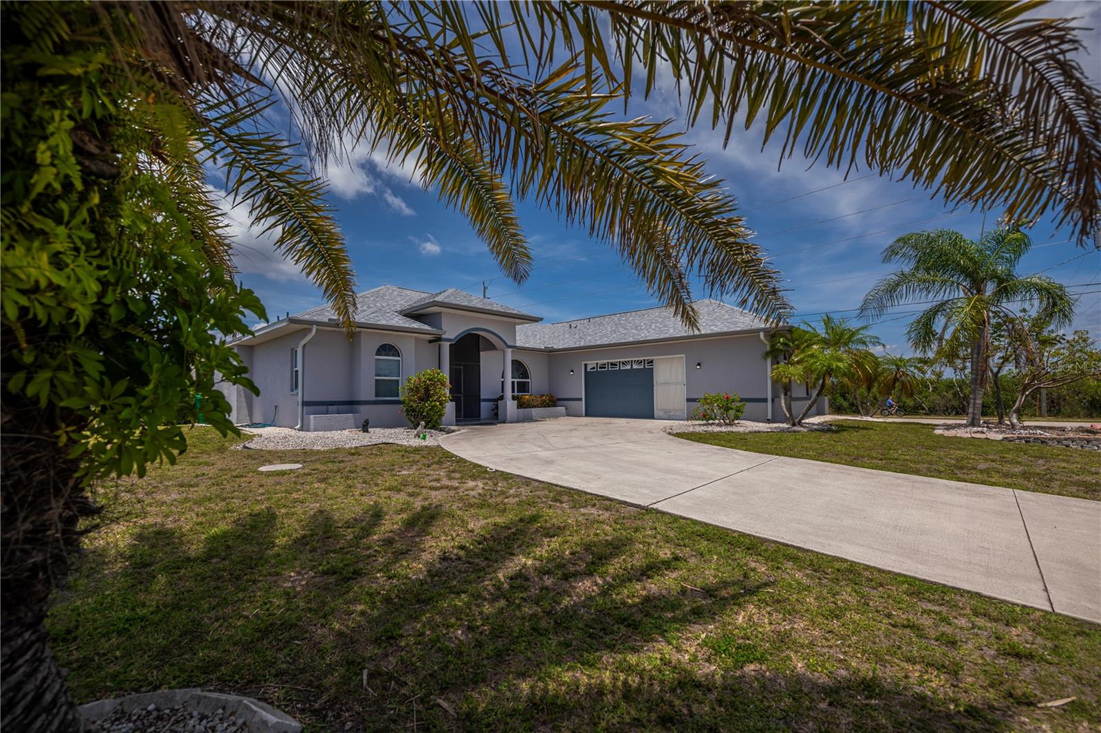 15400 ALCOVE CIR, PORT CHARLOTTE, FL, 33981