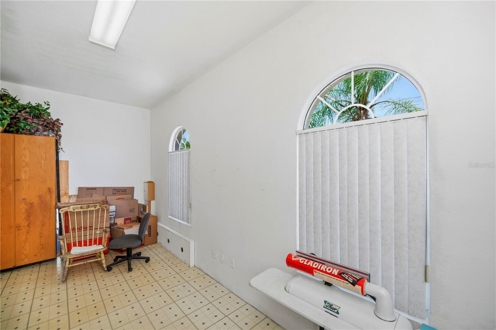 15400 ALCOVE CIR, PORT CHARLOTTE, FL, 33981