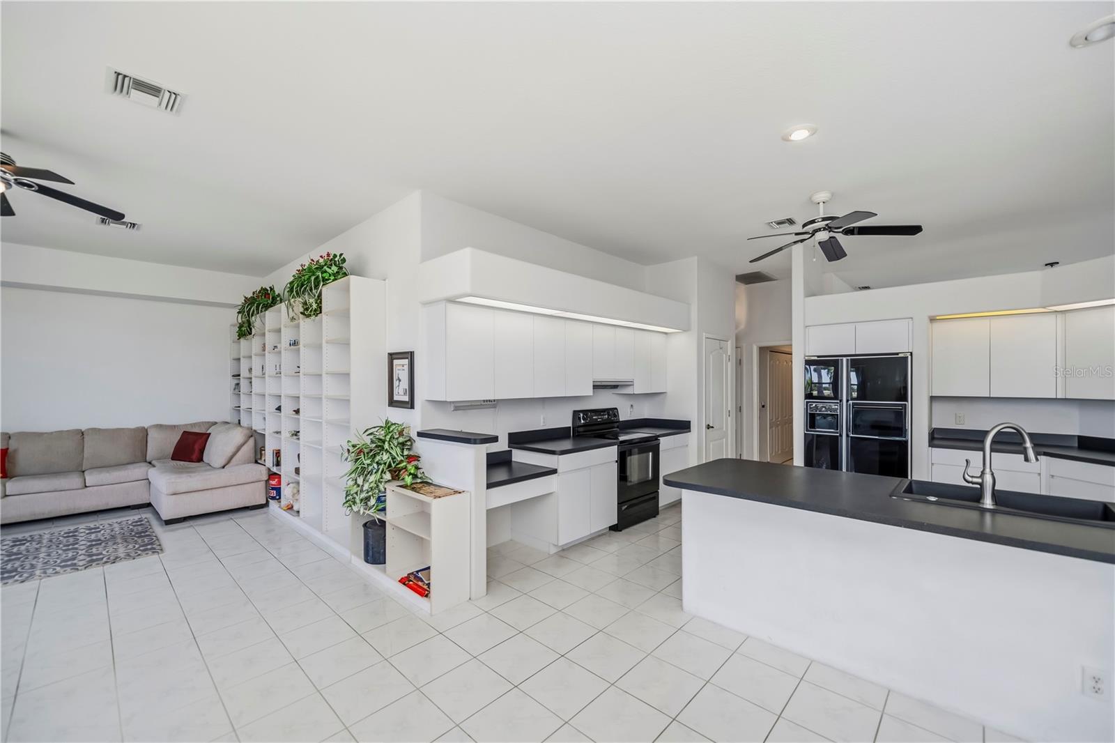 15400 ALCOVE CIR, PORT CHARLOTTE, FL, 33981