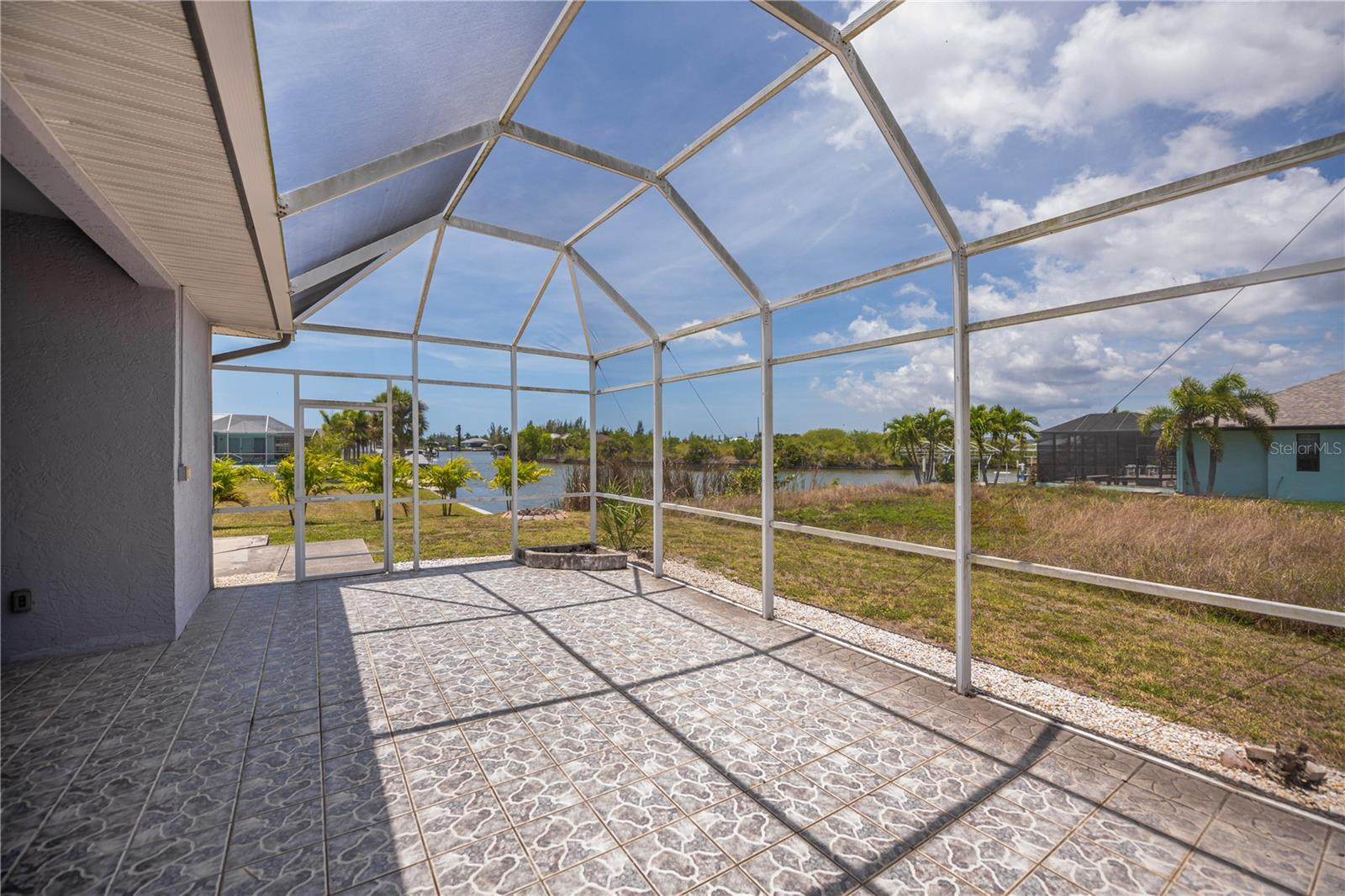 15400 ALCOVE CIR, PORT CHARLOTTE, FL, 33981